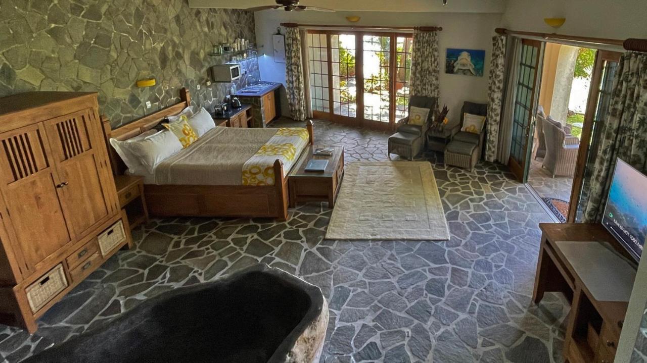 Tropical Hideaway Hotel Port Elizabeth Exterior photo